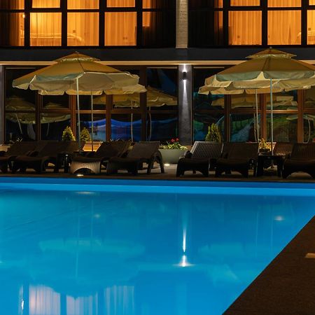 Toga Hotel Яблуниця Екстериор снимка