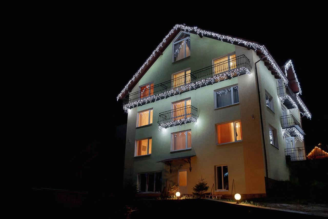Toga Hotel Яблуниця Екстериор снимка