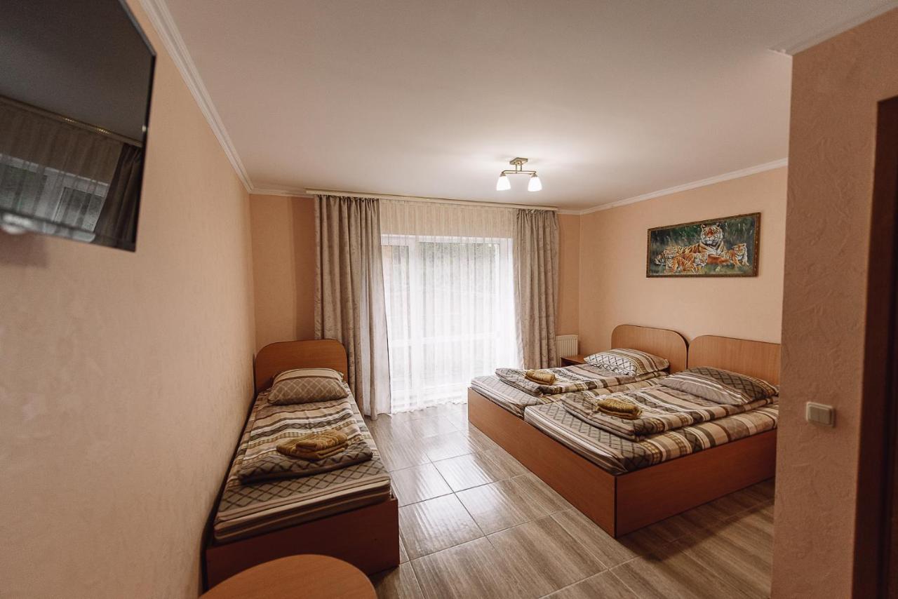 Toga Hotel Яблуниця Екстериор снимка
