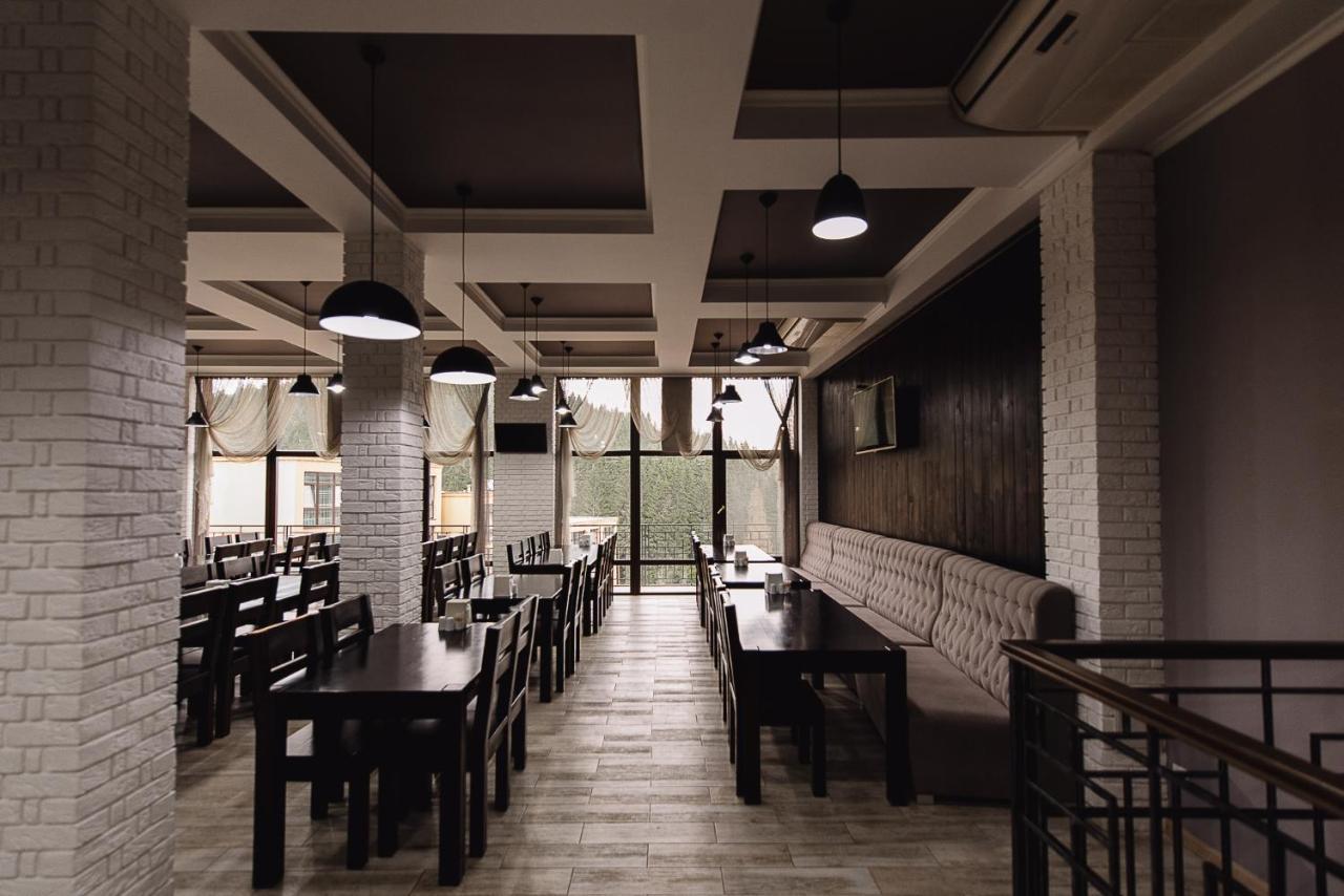 Toga Hotel Яблуниця Екстериор снимка