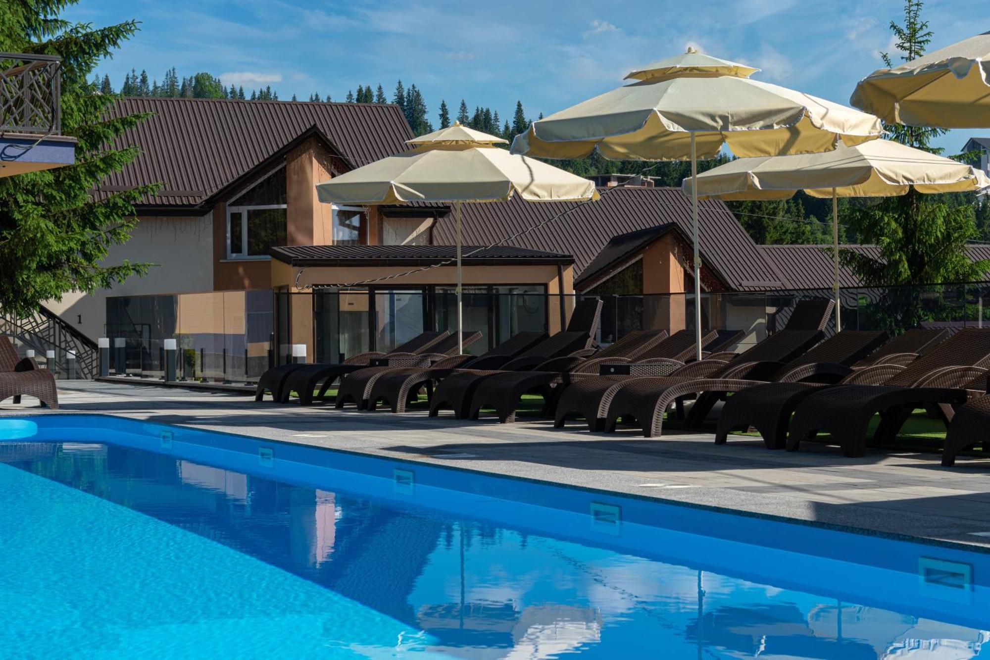 Toga Hotel Яблуниця Екстериор снимка